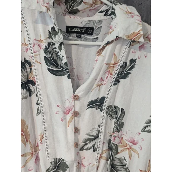 Women's size Medium Blank Nyc Floral romper White, Green & pink - Picture 5 of 9